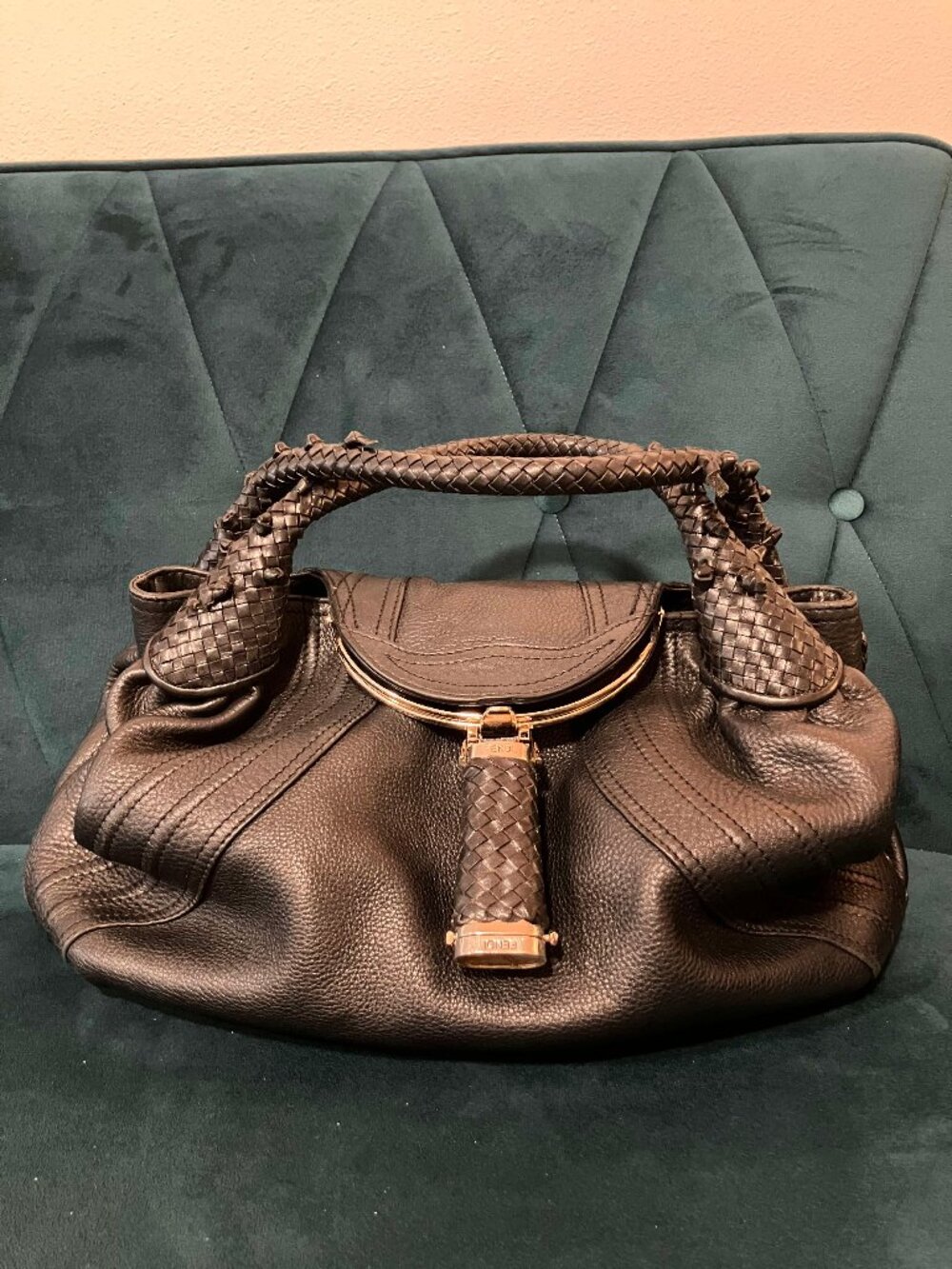 [One Owner] Vintage Fendi Small Spy Bag Black Pebbled Leather Y2K